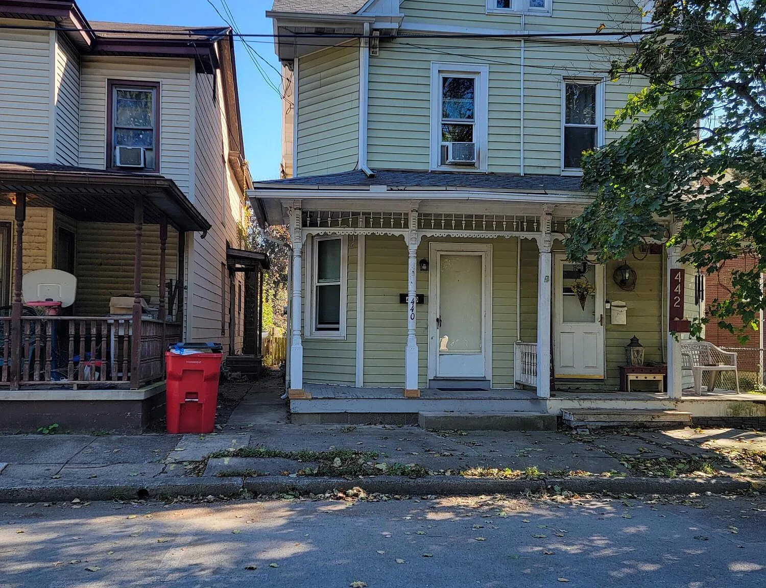 3 bed, 1240 sqft, $1,050 — Photo 1
