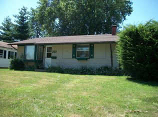 203 Amarillo Dr, Carpentersville, IL 60110
