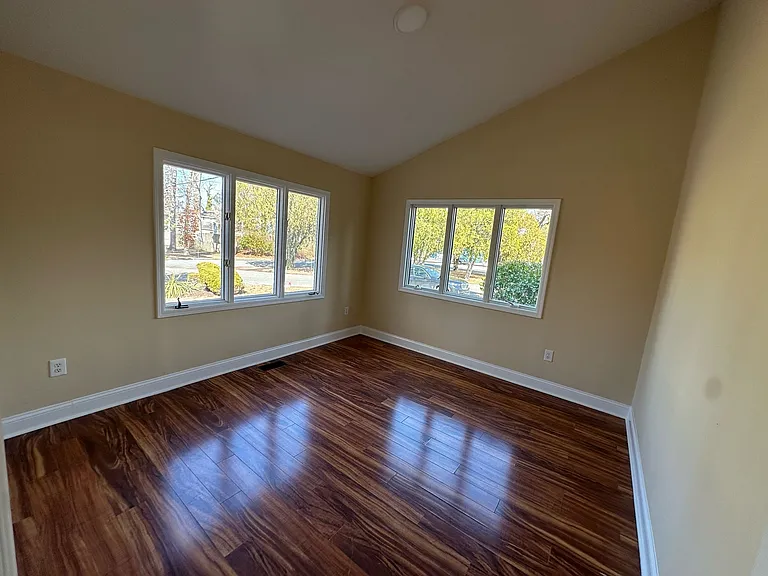 1749 Hillside Pl — Photo 19
