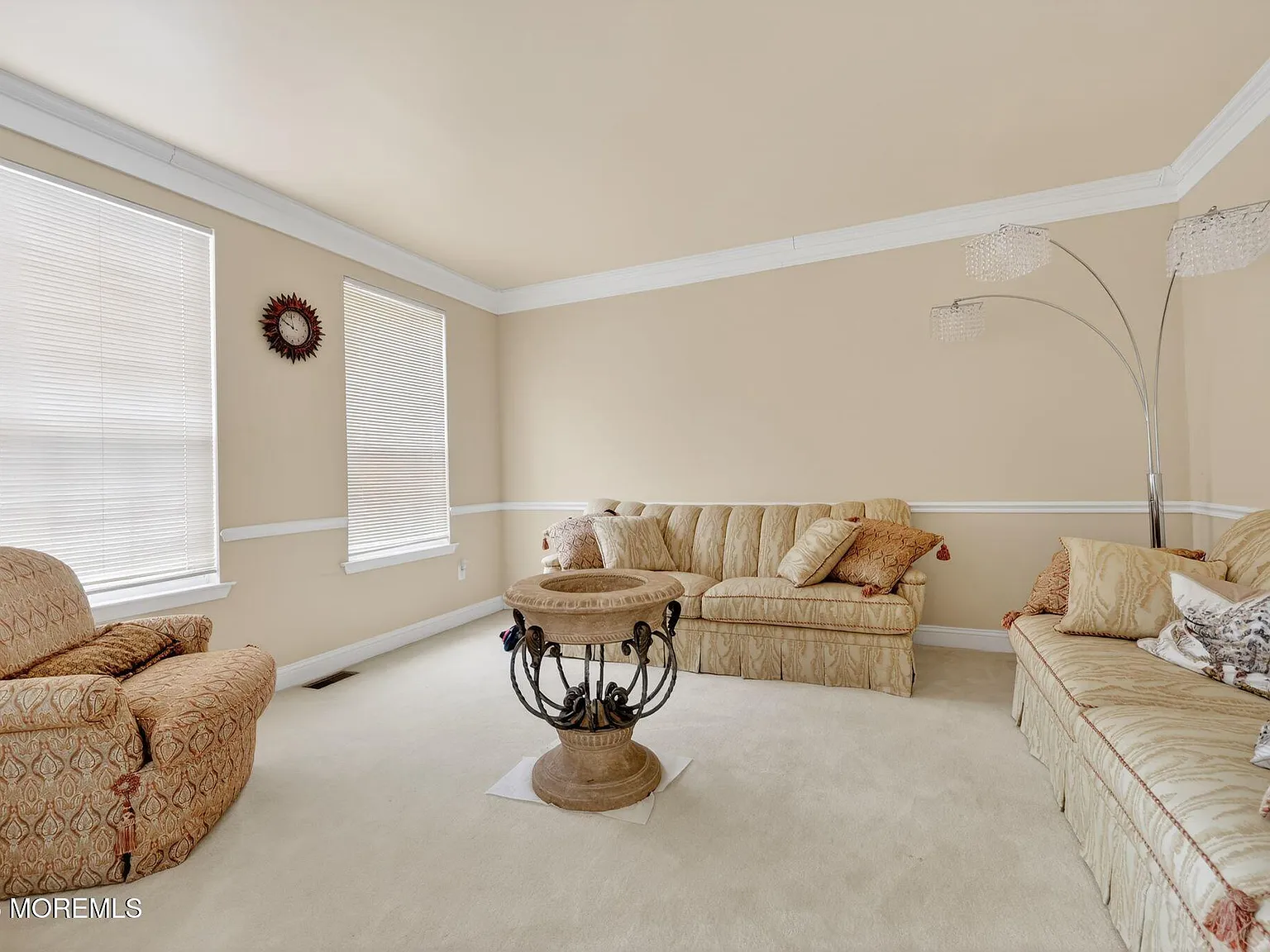 4 bed, 3929 sqft, $5,000 — Photo 2