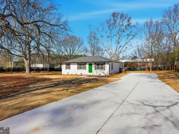 127 Perry St, Loganville, GA 30052