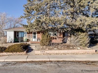 2300 E 16th St, Cheyenne, WY, 82001