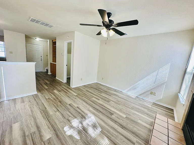 8814 Schick Rd — Photo 9