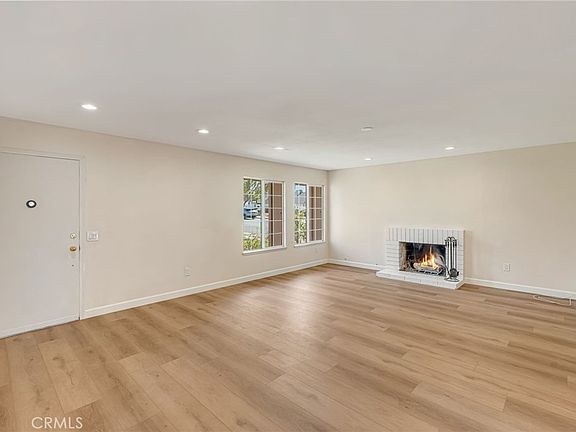 4th image of 1077 Westpark Ln