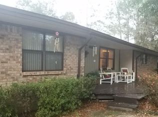 6240 Glendale Dr, Milton, FL 32570