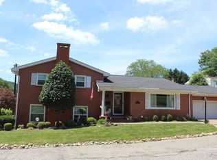 8 Wyngate Ct, Wheeling, WV 26003