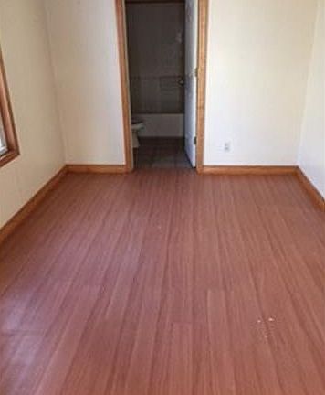4th image of 2427 Talbot St
