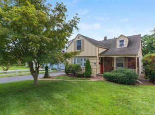 51 Ferris Ave, Norwalk, CT 06854