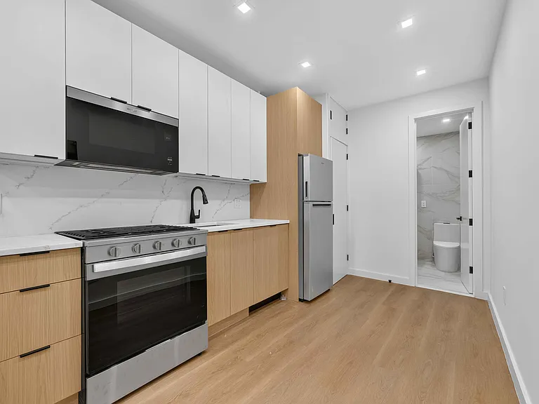 463 Columbus Ave #3A — Photo 4