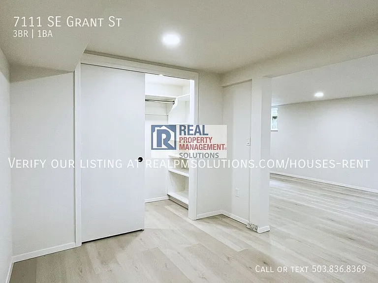 7111 SE Grant St — Photo 40