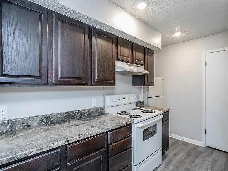 Oak Tree Village Kitchen (3 Bedroom 1313sq ft)