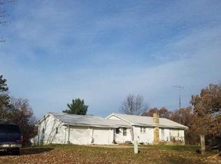 9350 Wolf Lake Rd, Brooklyn, MI 49230