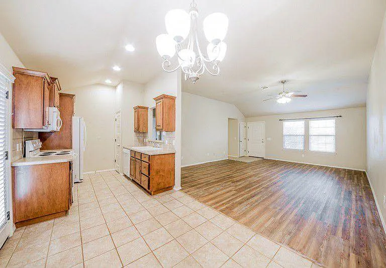 4220 W Prescot Dr — Photo 10