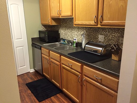 2nd image of 880 N Lakeside Dr APT 1D