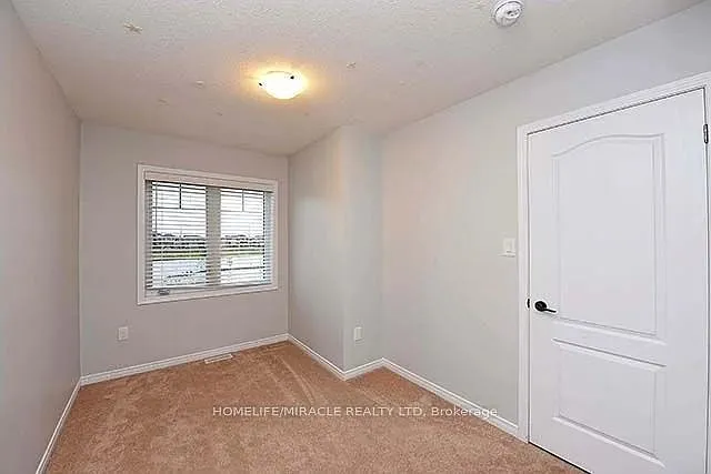 53 Baffin Cres — Photo 10
