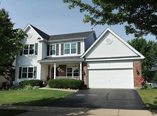 6920 Zachary Dr, Carpentersville, IL