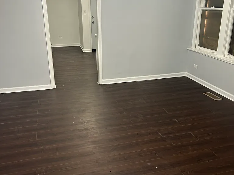 11217 S Eggleston Ave — Photo 9