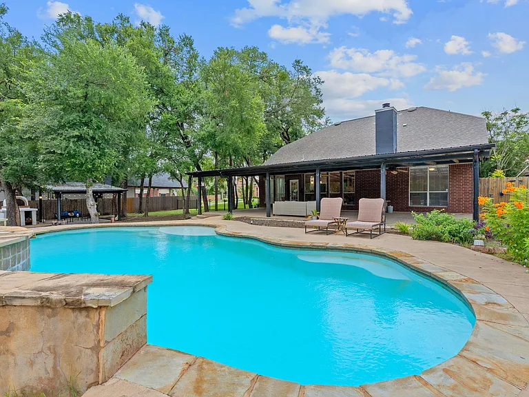 222 Primrose Dr — Photo 34