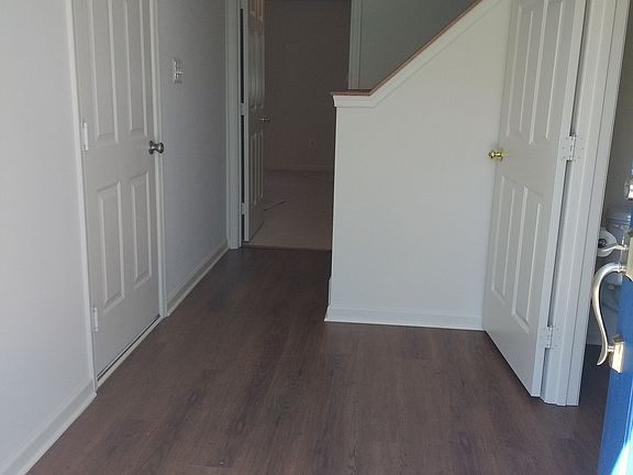 Entryway & foyer