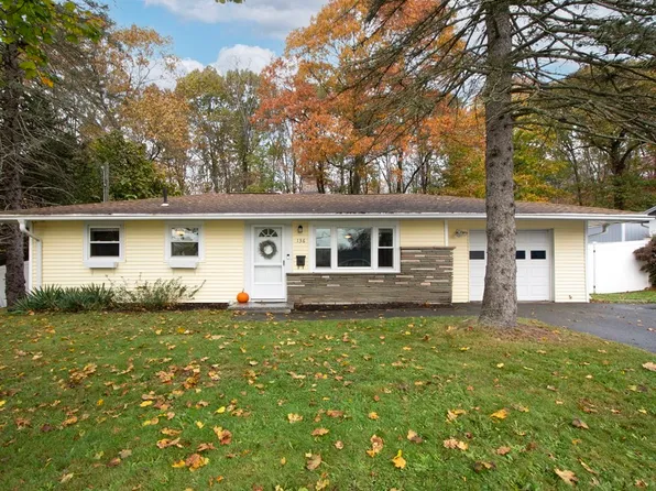 136 Kathleen Rd, Brockton, MA 02302
