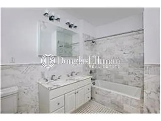 Rented by Douglas Elliman | media 25