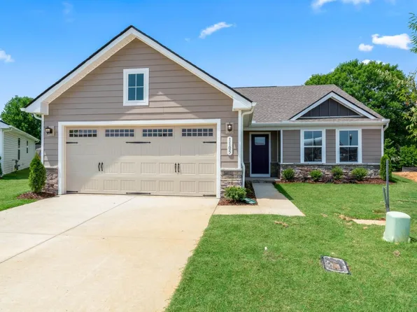 1105 Wilkinson Ln, White House, TN 37188