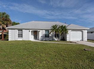 748 Ponderosa Rd, Venice, FL 34293
