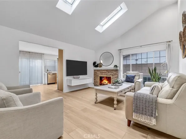 4940 E Budlong St, Anaheim, CA 92807