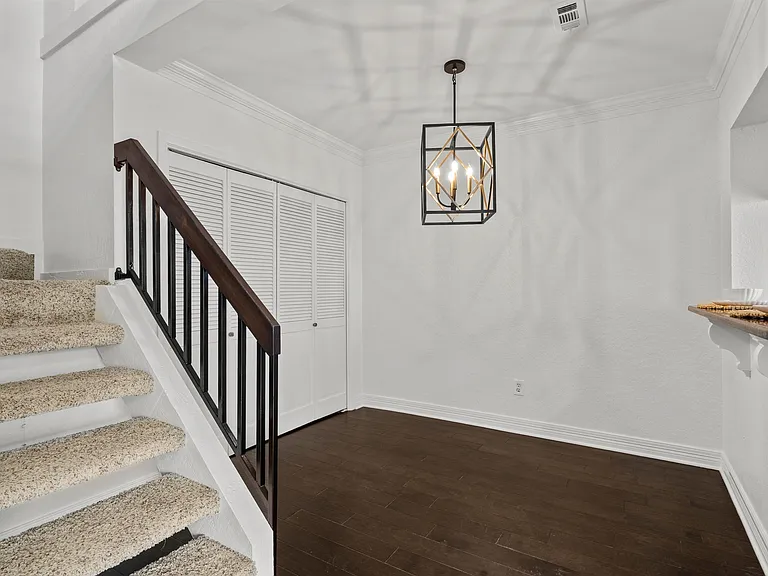 3100 Fairfield Ave #12A — Photo 6