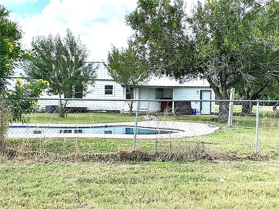 5th image of 145 Churchill Rd