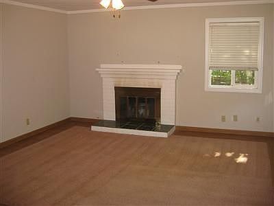 2nd image of 1306 Gerry Way