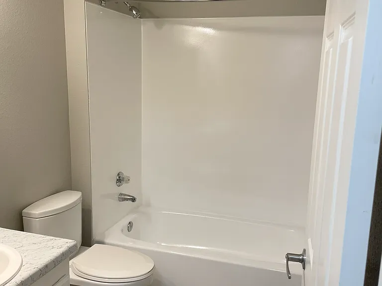 Redmond Park Apts — Photo 54