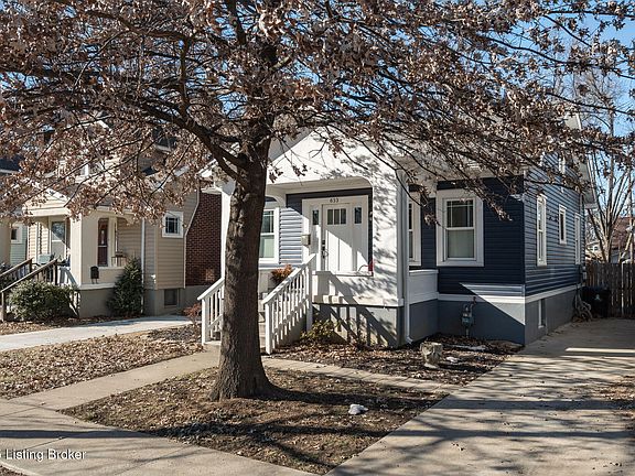 4th image of 633 Ervay Ave
