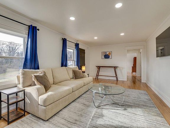 2nd image of 4501 Sunflower Dr