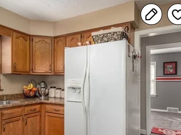 2nd image of 2669 Shelburn Ave