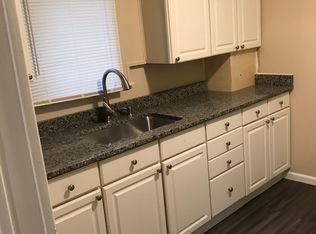 629 Ardmore Dr, Ferndale, MI 48220