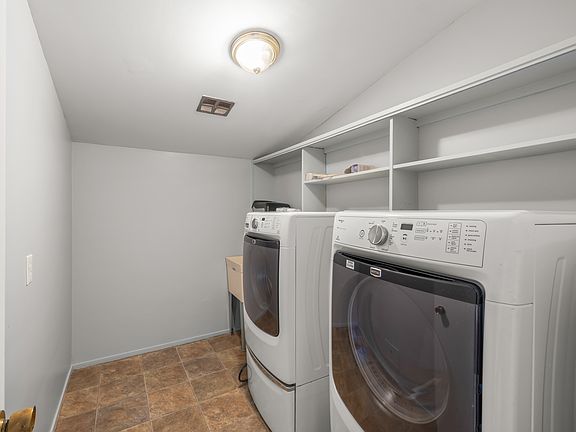 2nd image of 22920 Timberline Dr