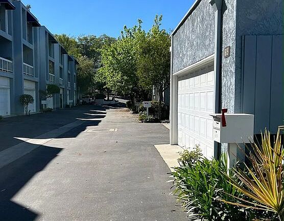 4th image of 621 Cabrillo Villas