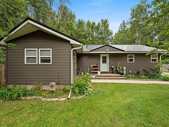 4th image of 6118 Lake Dr