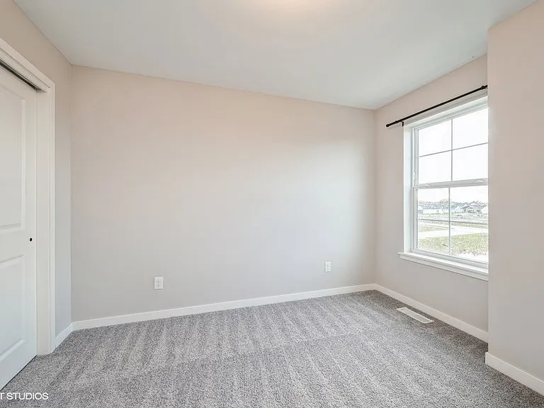 Rookwood Commons — Photo 25