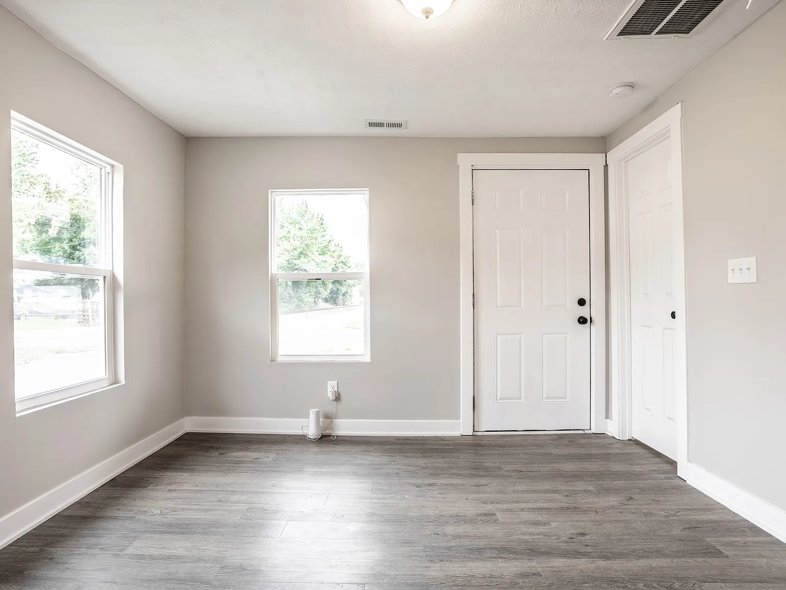 1 bed, 375 sqft, $750 — Photo 3