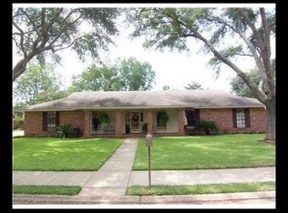 4020 Huntwick Blvd, Alexandria, LA 71303