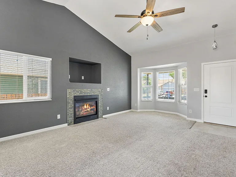 5164 Fennel Dr — Photo 8