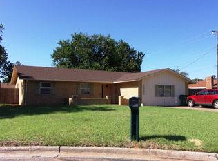 2825 Peck Cir, Vernon, TX 76384