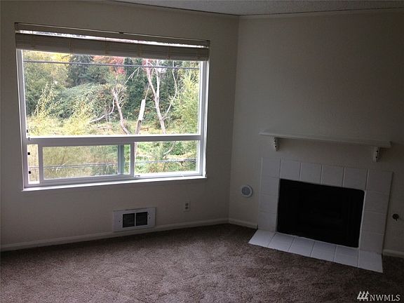 3rd image of 10501 8th Ave NE APT 312