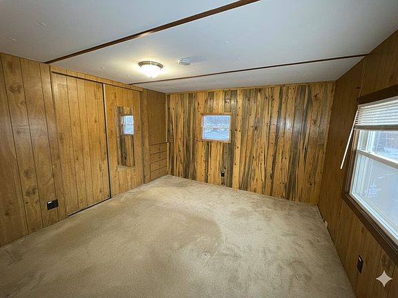 5th image of 9 Sargent Place #93