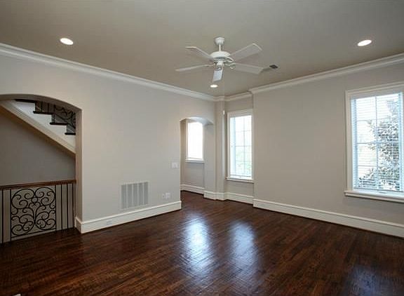 3rd image of 4608 Abbott Ave #103