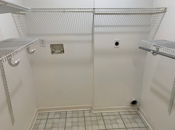 2 BR 1 Bath Apartment, 5017 Shannon Dr APT 10, Cross Lanes, WV 25313