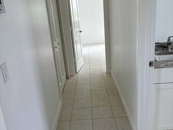 5th image of 1556 29th Ave