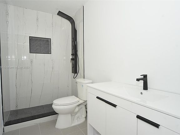 3rd image of 21411 SW 102nd Ave